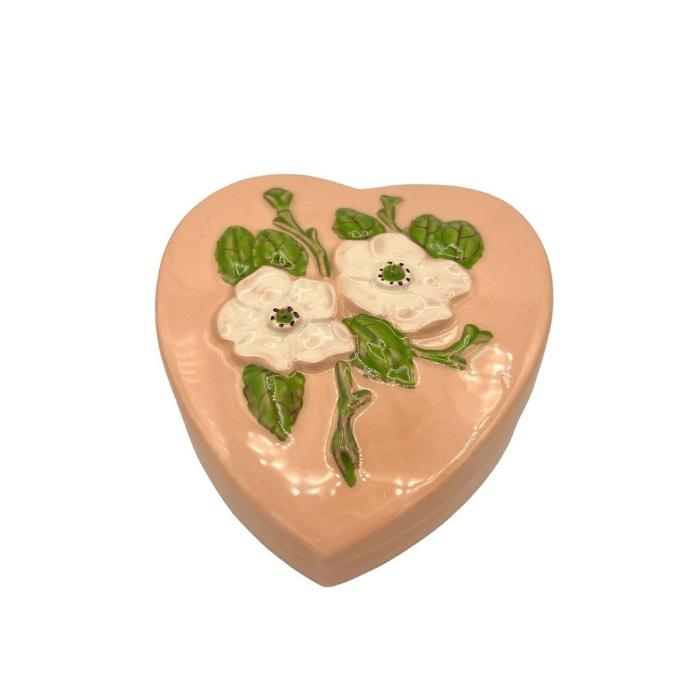 Hull‎ Pottery Heart Shaped Rosella Wall Pocket Pale Pink Dogwood Flower R10 USA